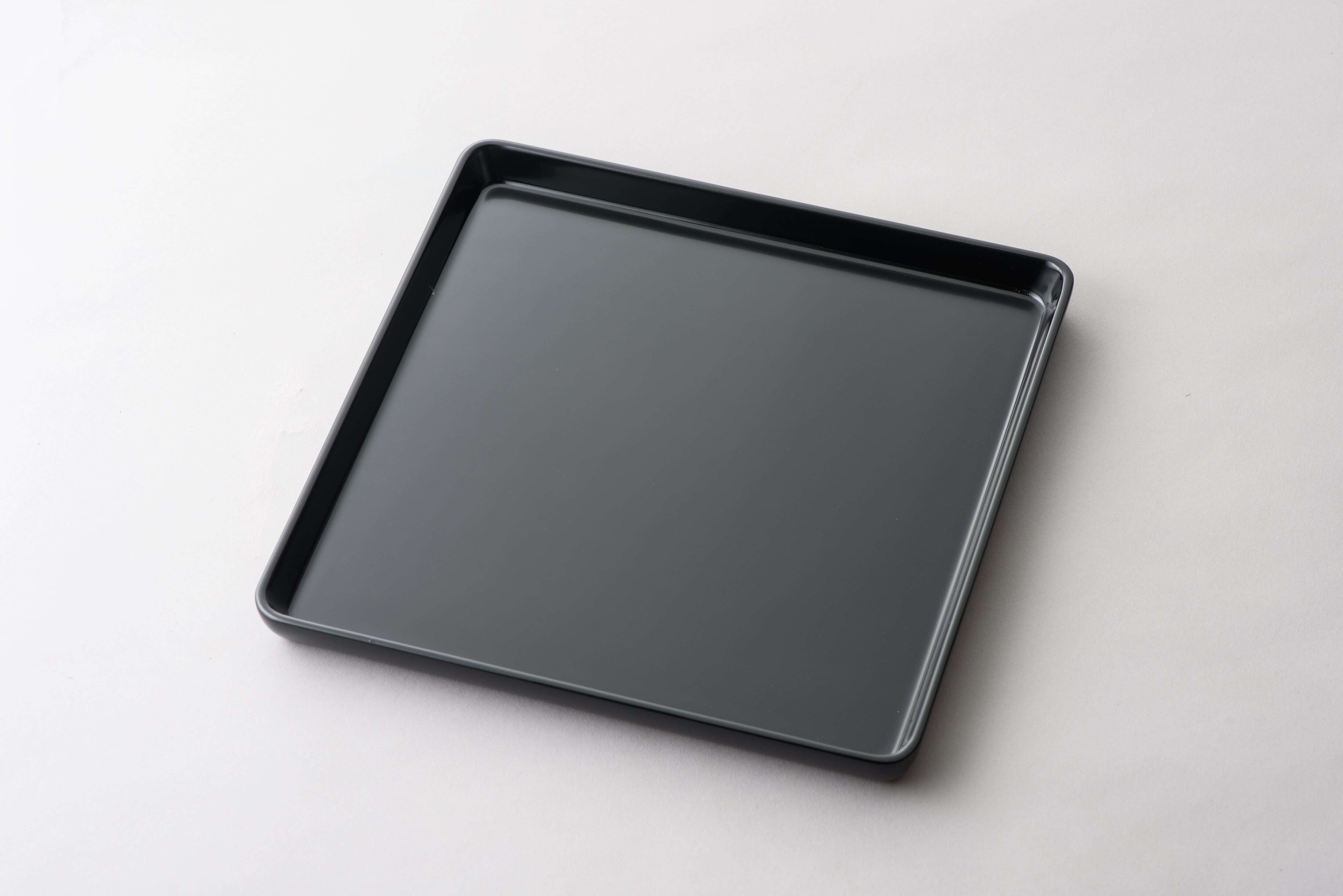 正角膳 朱・黒(大)【サイズ:30.0cm角x高さ2.5cm】 | 有限 正角膳 朱・黒(大)【サイズ:30.0cm角x高さ2.5cm】 | 有限